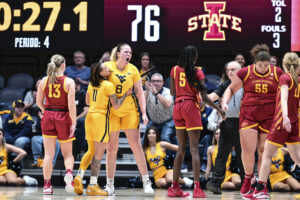 Quinerly's scoring, Arigbabu's defense power WVU to tough win over Crooks and Iowa State